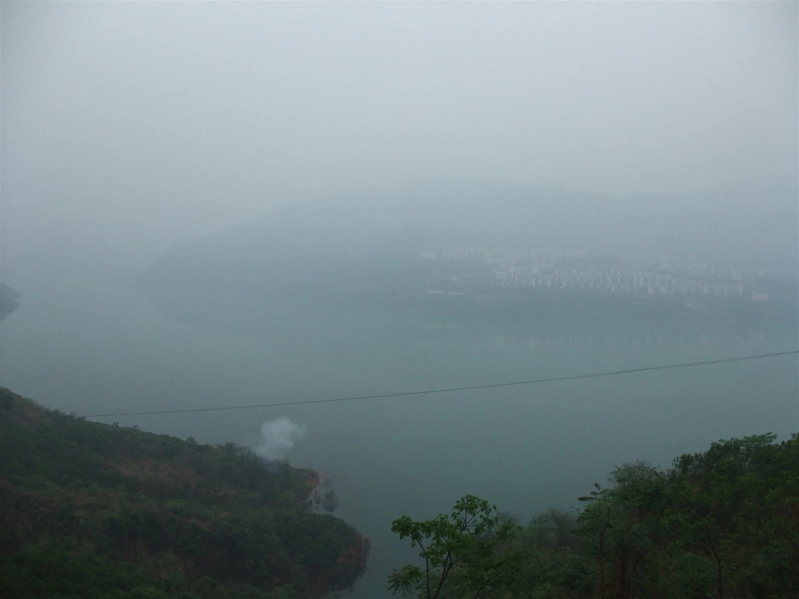 回老家扫墓-12 — 屏山老县城