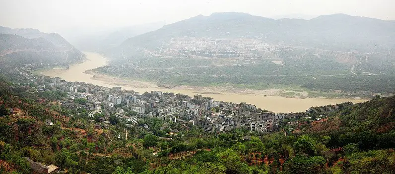 老屏山俯瞰-2 — 屏山老县城